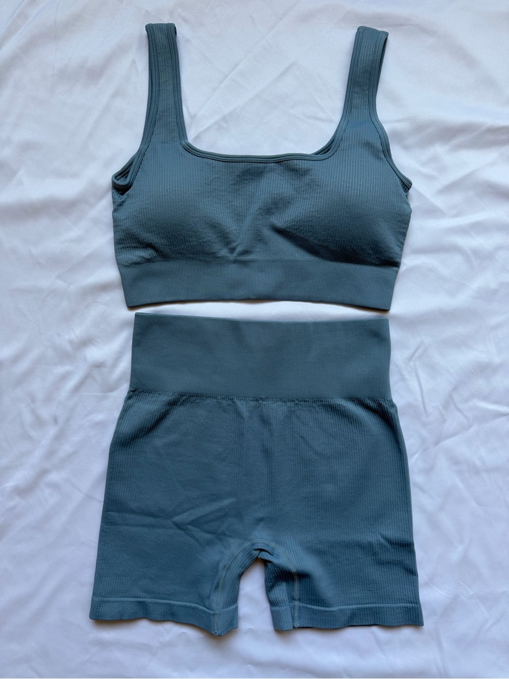 NWT OQQ Ribbed Scoop Sports Bra & High-Waist Bike Shorts Set - Slate Teal, Large - Picture 3 of 8